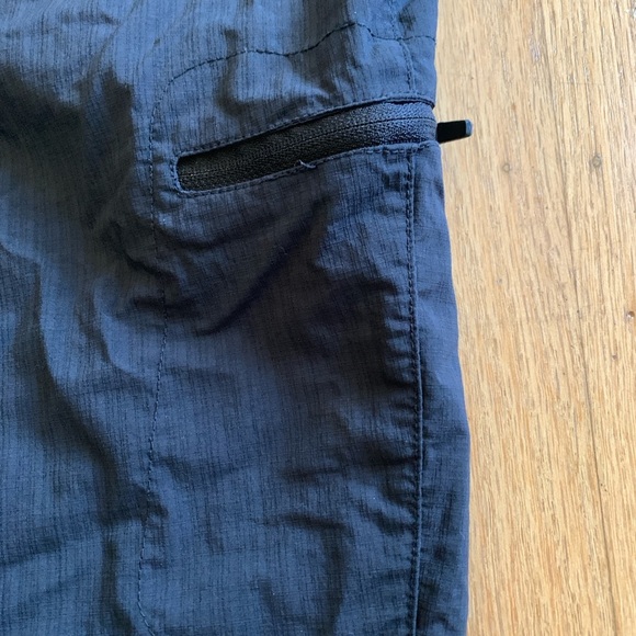 Merrell Select dry women’s shorts black size 8 like new - Picture 6 of 7